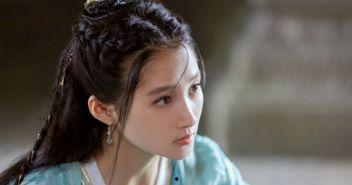 关晓彤进入娱乐圈吃瓜